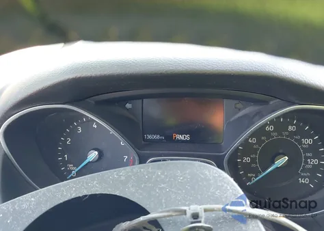 2016 Ford Focus Titanium z USA, uszkodzony, nr VIN 1FADP3N23GL339780